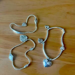 Set of 3 silver-plated Brighton stretch bracelets